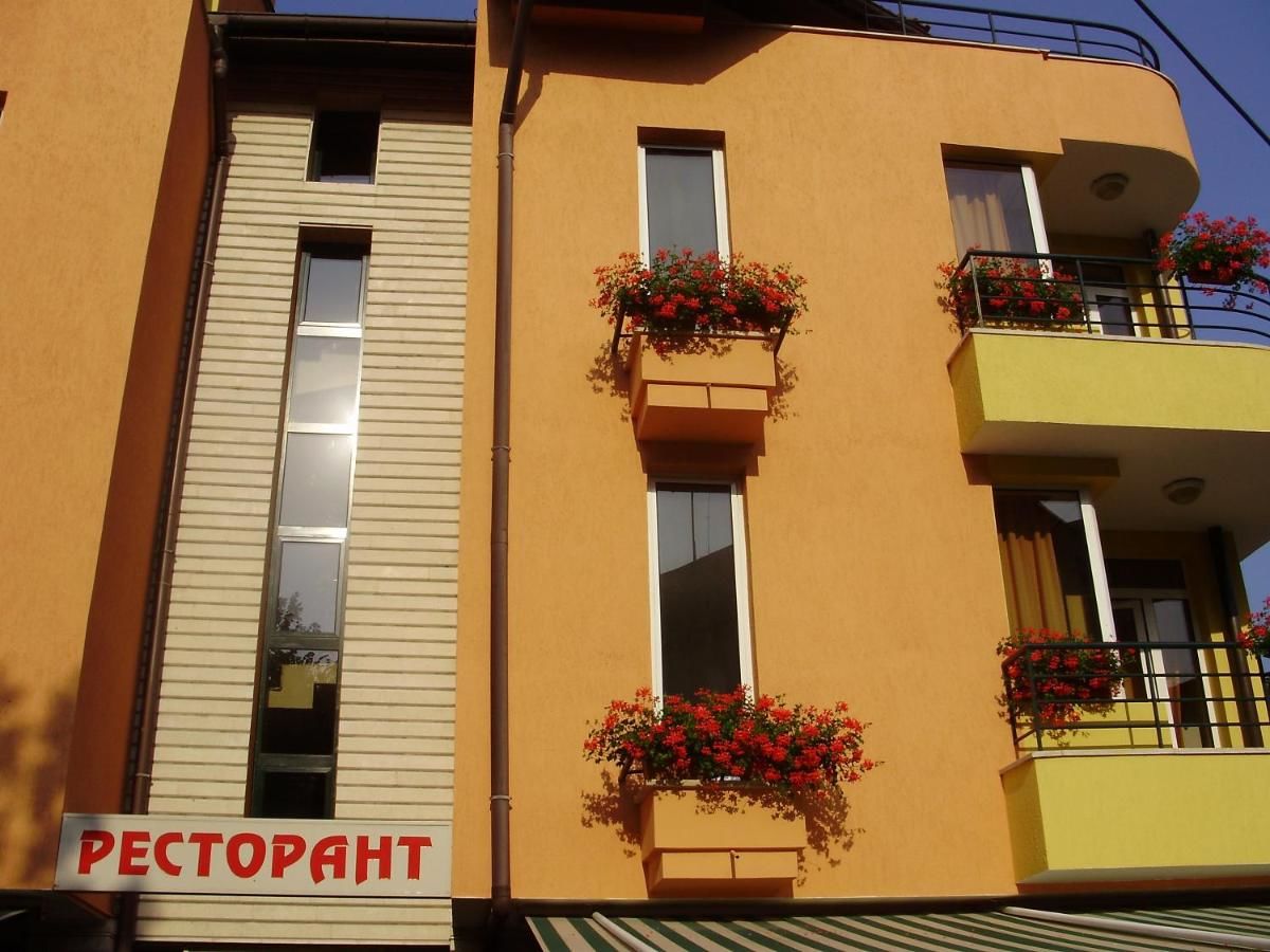 Отель Hotel Elit Девин-5